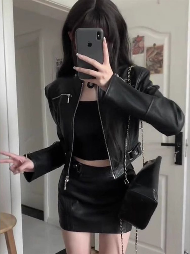 Jaqueta Curta de Couro PU Preta para Mulheres Estilo Garota Picante Design de Roupas de Motocicleta Sensação Nova Chegada da ...