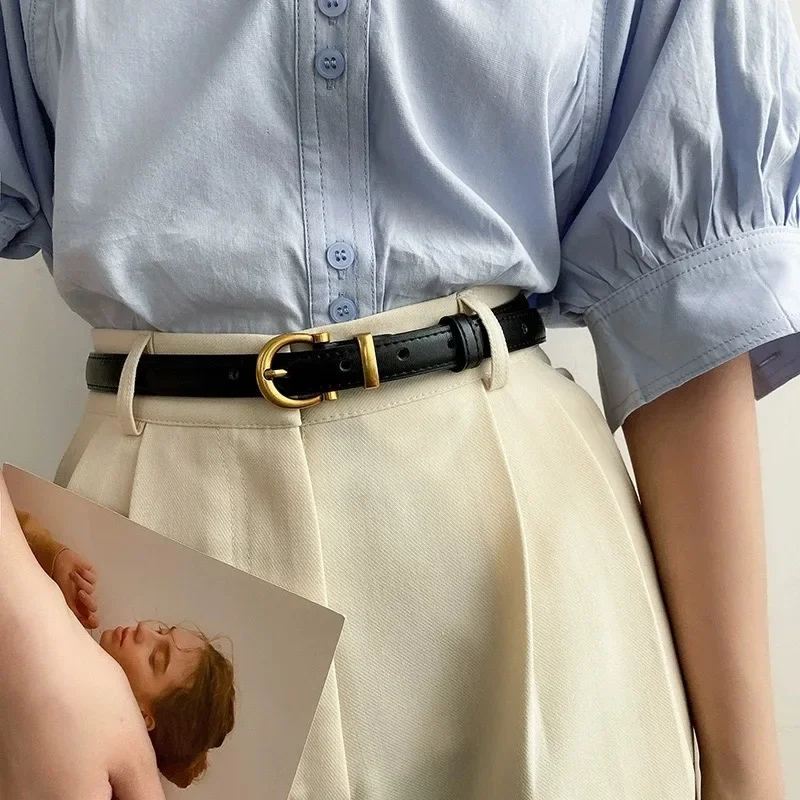 Cinturón de mujer estilo Instagram coreano nueva moda Retro Simple pequeña hebilla dorada negro práctico Jeans cinturón versátil cinturones Punk