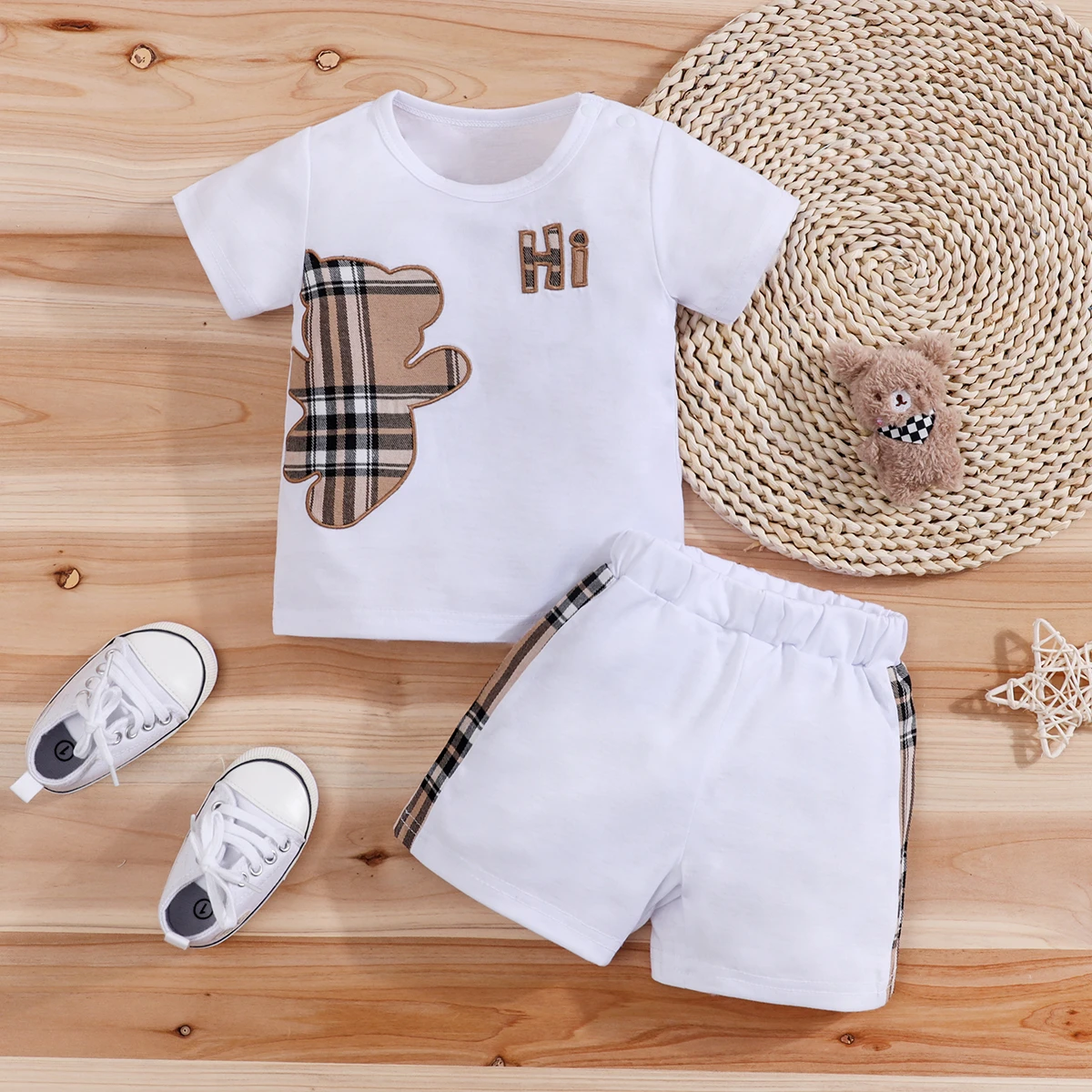 IURNXB-Conjunto de ropa para bebé, camisetas de manga corta + Pantalones cortos con estampado de oso a cuadros de dibujos animados, Tops bonitos para niños, pantalones, trajes informales de 3 a 24M, 2 uds.