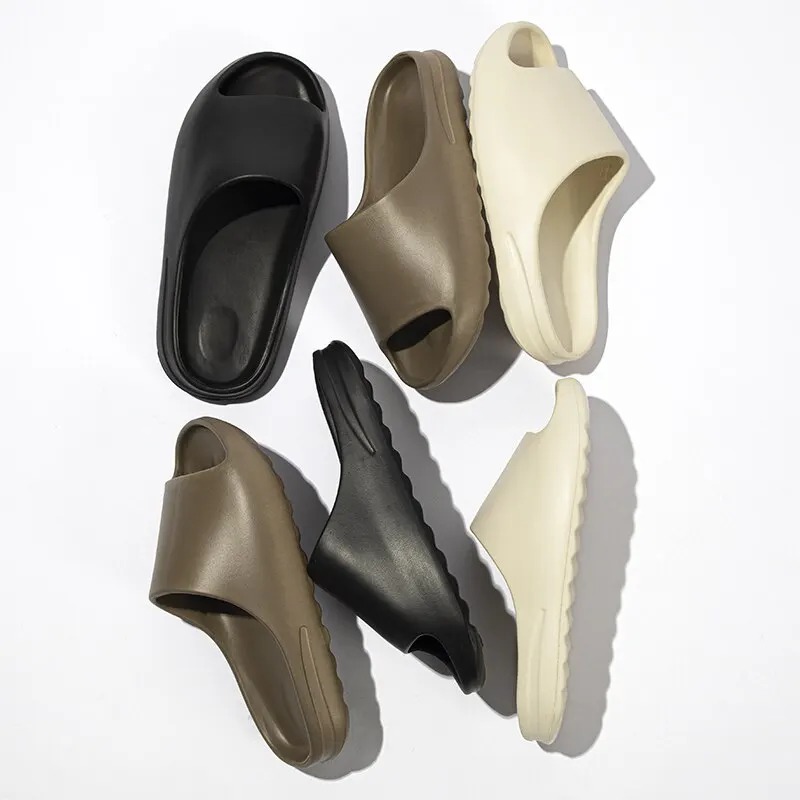 Chinelos masculinos de plataforma antiderrapante para banheiro, fundo grosso, slides de estilo fashion, sapatos de grife de tendências, chinelos femininos, verão
