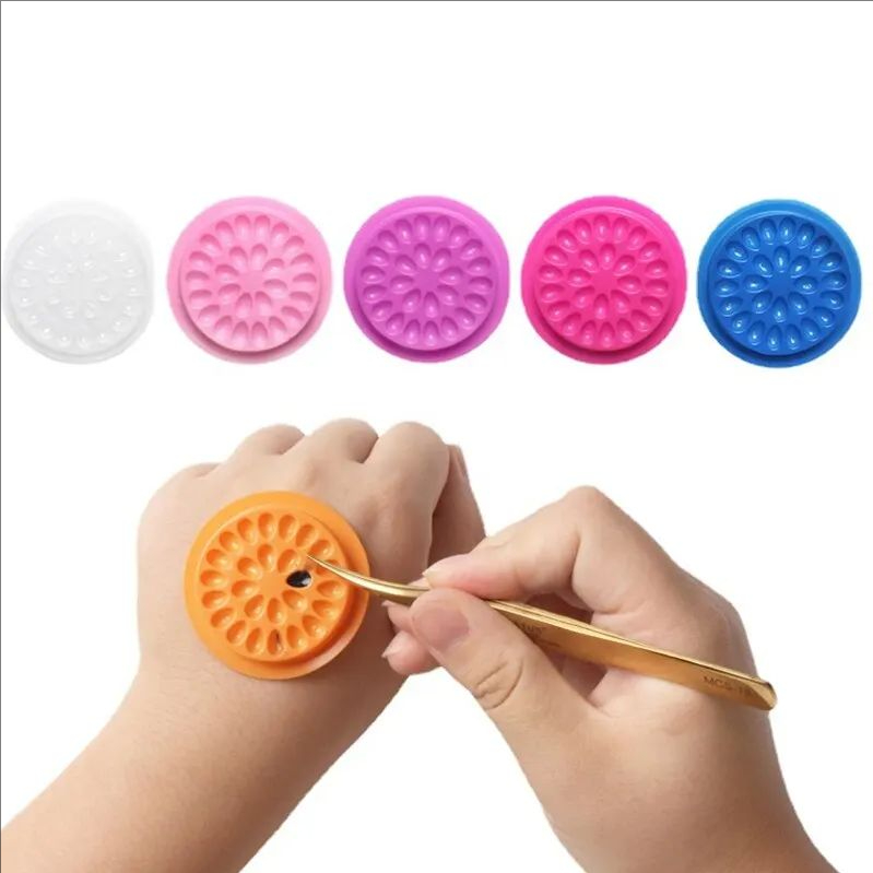 MJ 100pcs Eyelash Glue Holder Eyelashes Extension Supplies Adhesive Pallet Gasket Eye Lashes Tray Plastic Pads Makeup Tool