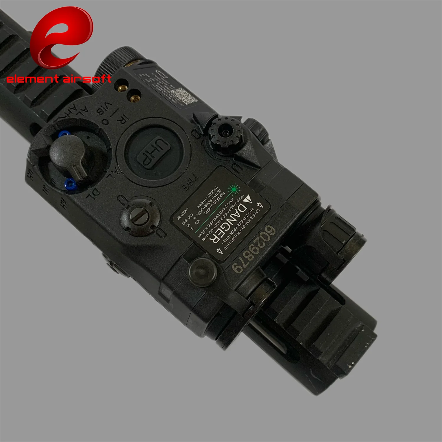 ยุทธวิธีAirsoft UHP AN PEQ 15 PEQ-15 LA5C Red Dotสีเขียวเลเซอร์ตัวบ่งชี้IRอาวุธลูกเสือLED AR15 Light Fit 20 มม.