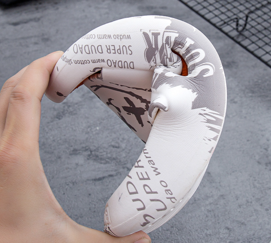 1 szt. Letnie pcv wysokiej jakości antypoślizgowe slajdy kolor unisex antypoślizgowe luksusowe kapcie sandały kapcie dla mężczyzn