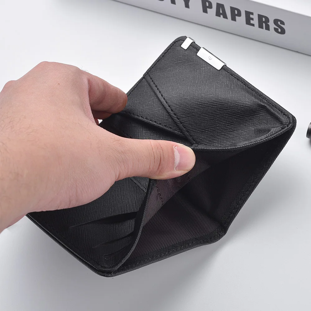 Zwart kunstleer kleine slanke portemonnee in zakelijke stijl - meerdere kaartsleuven, creditcard- en rijbewijshouder, geometrisch in