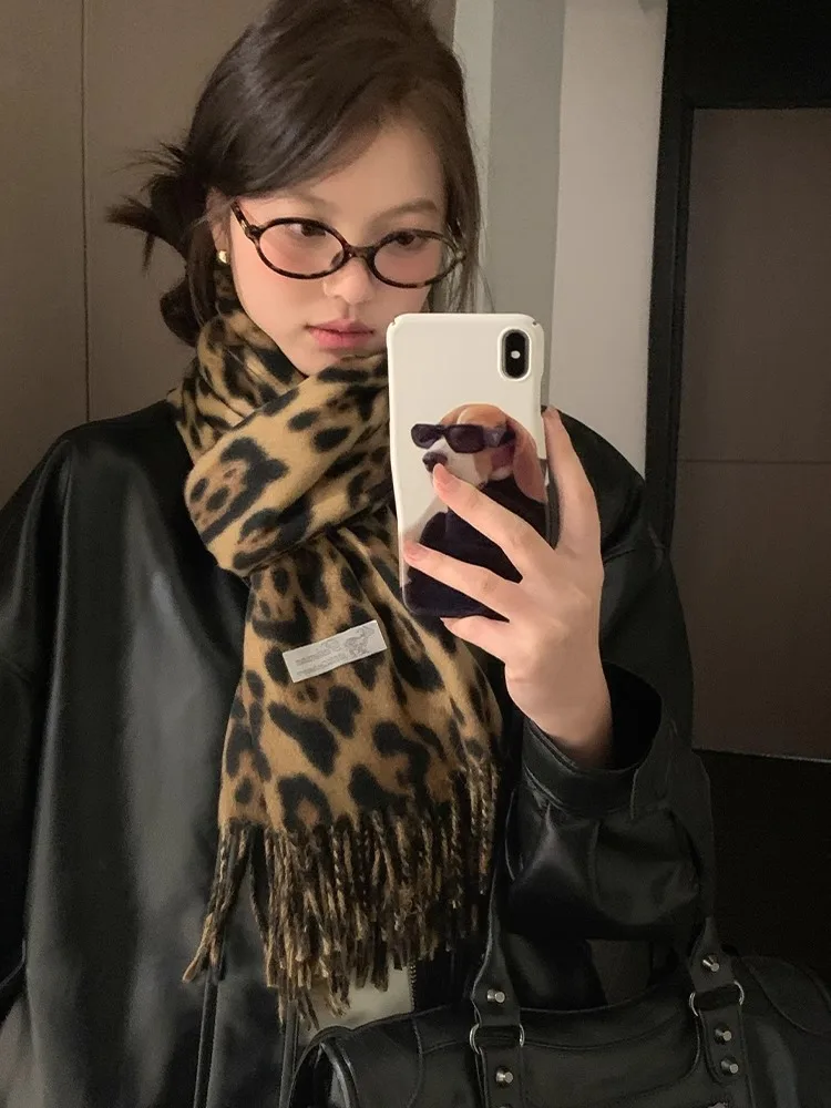 Retro millennium leopardo-estampa franjas cachecol mulher outono e inverno engrossado xale quente doce legal tempero menina estilo cachecol