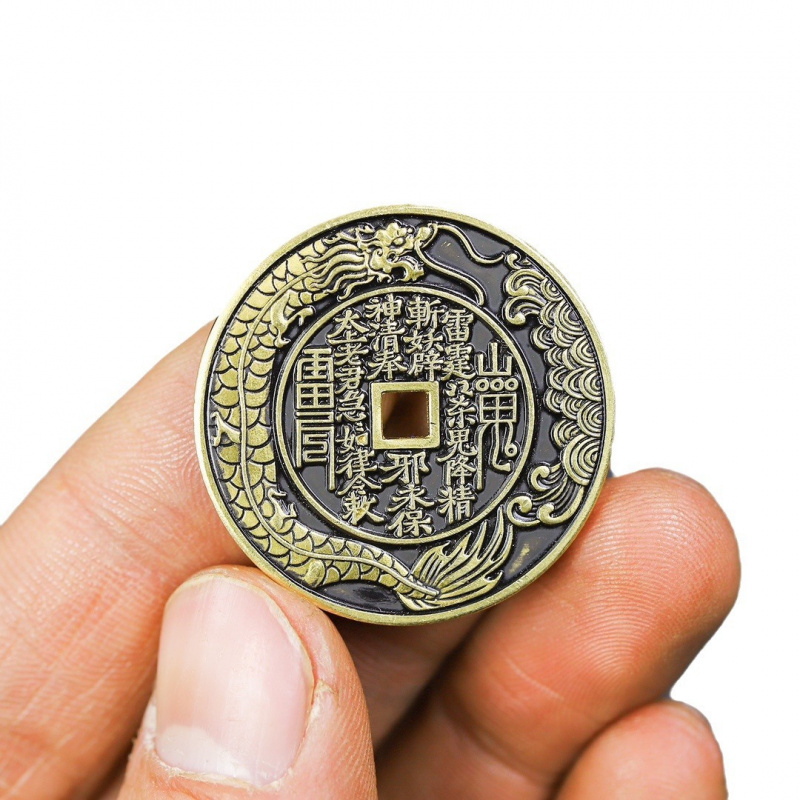 Antigo cobre puro dragão peixe requintadamente esculpido montanha fantasma dinheiro moeda de cobre bagua dinheiro pressionando vitória dinheiro squ