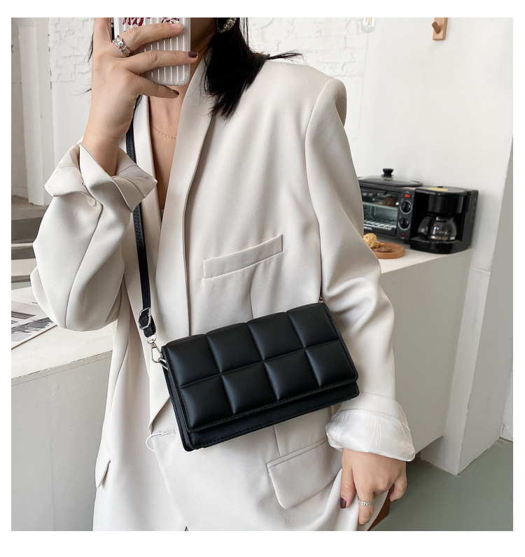 Damestas Herfst Winter Nieuwe Vrouwelijke Literaire SingleShoulder Tas Minderheidsontwerp CrossBody Tas Trend Damestas Bolsos
