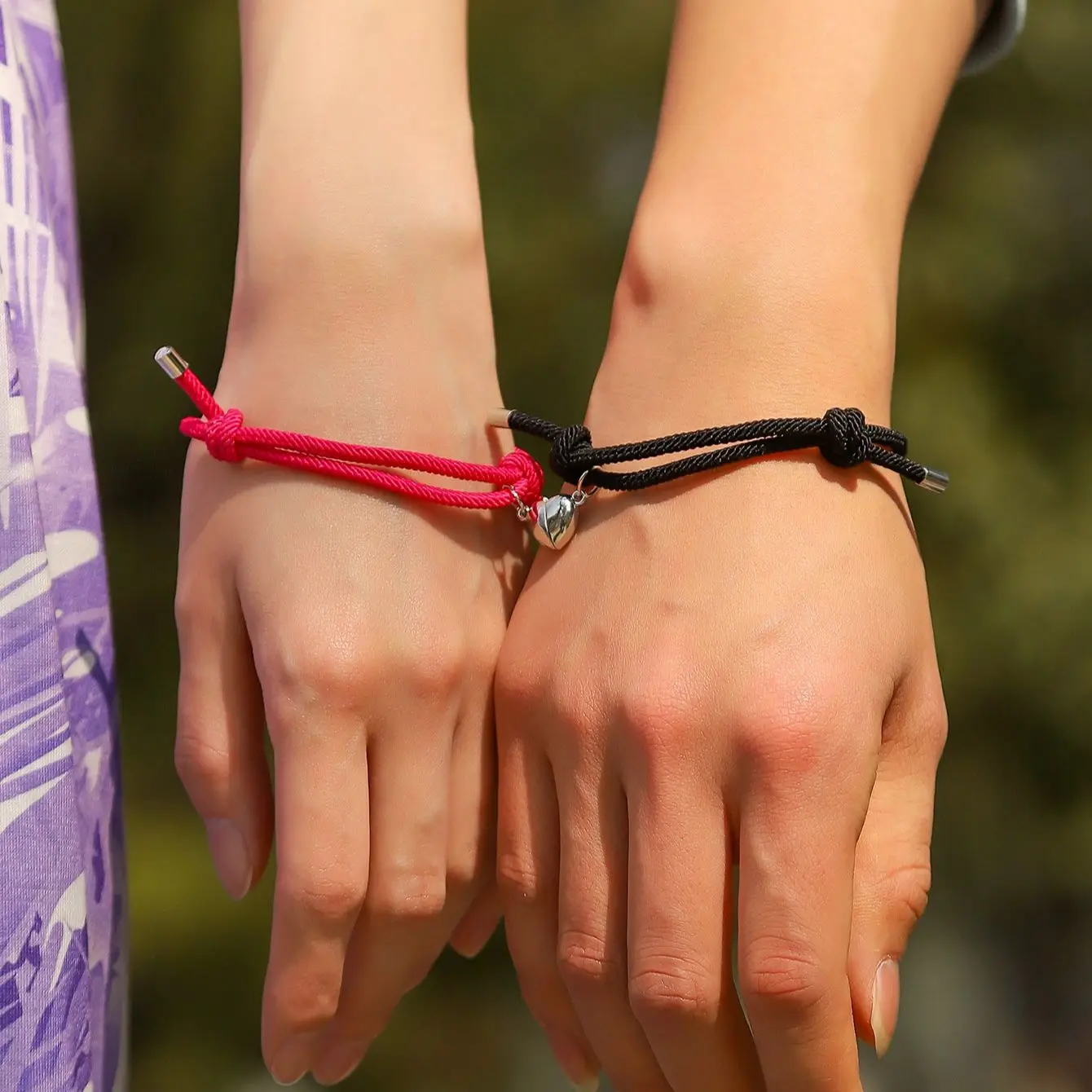 2 Pice colore nero bianco corda a mano amore coppia magnetica buon amico buon fratello partito studente viaggio moda elegante argento Mul