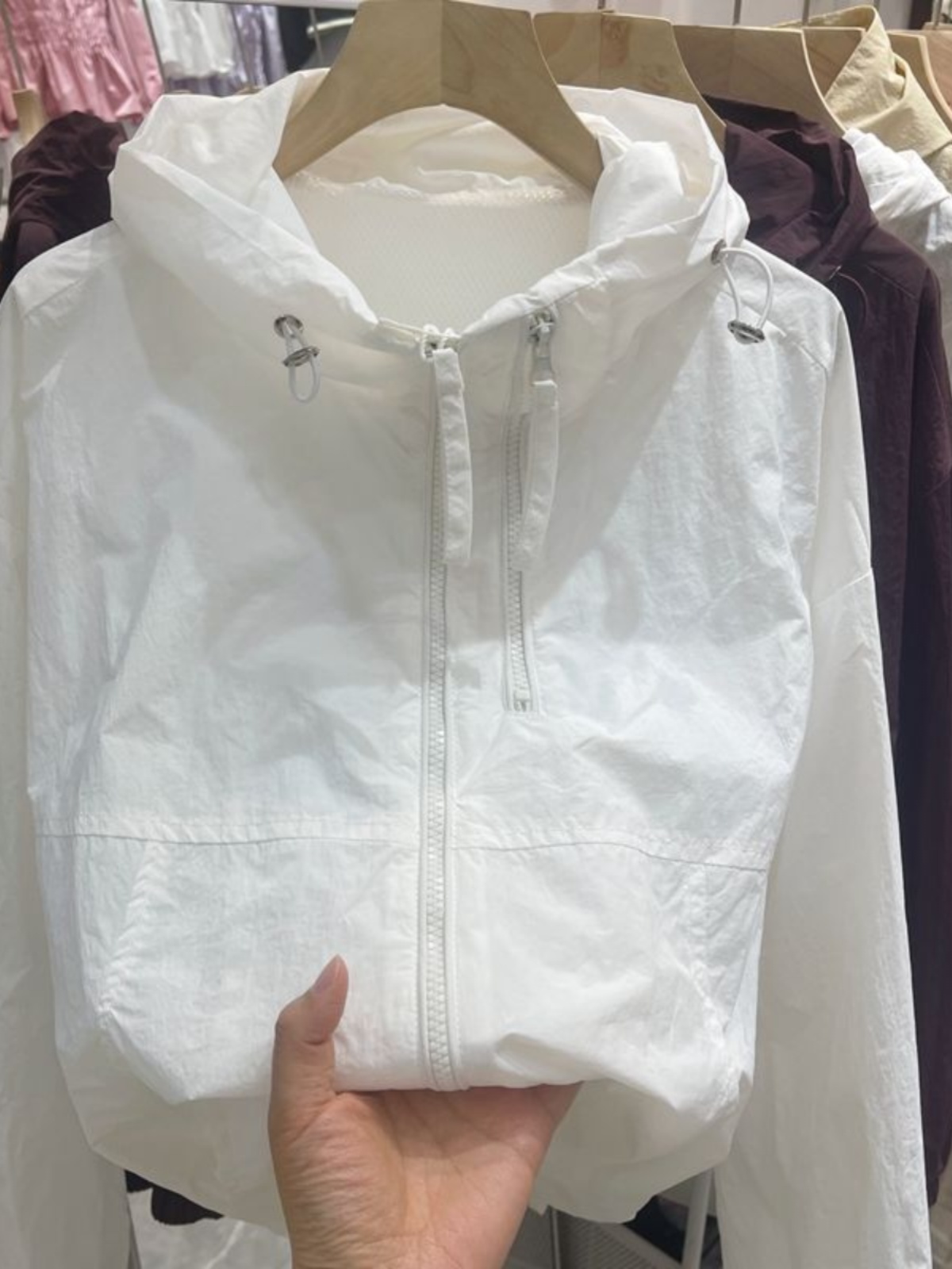 Roupas de Proteção Solar para Mulheres em Seda Gelada Respirável para o Verão Novo Estilo Faion Leve Casaco Corta-Vento