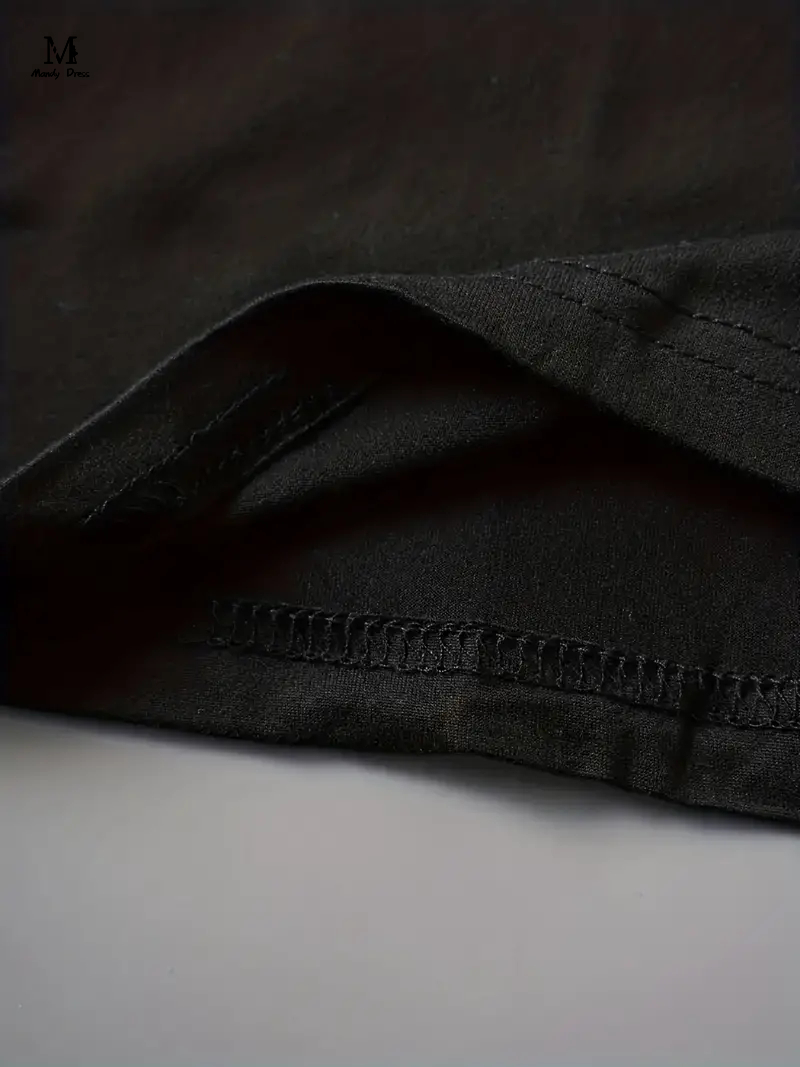 Женский костюм-двойка, футболка и шорты с блестками