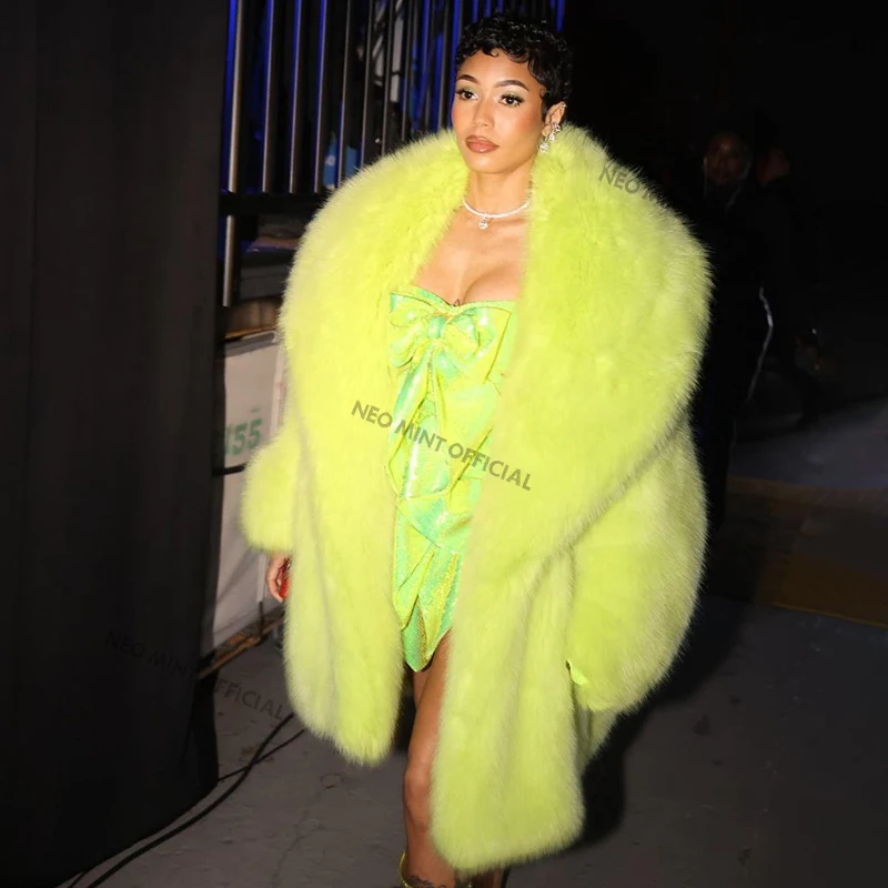 Neo Mint ผู้หญิงแบรนด์หรูรันเวย์แฟชั่นยาว Hooded Faux Fur Coat แจ็คเก็ต Ins Nicki Minaj นีออนสีเขียว Chunky Overcoat Jacket