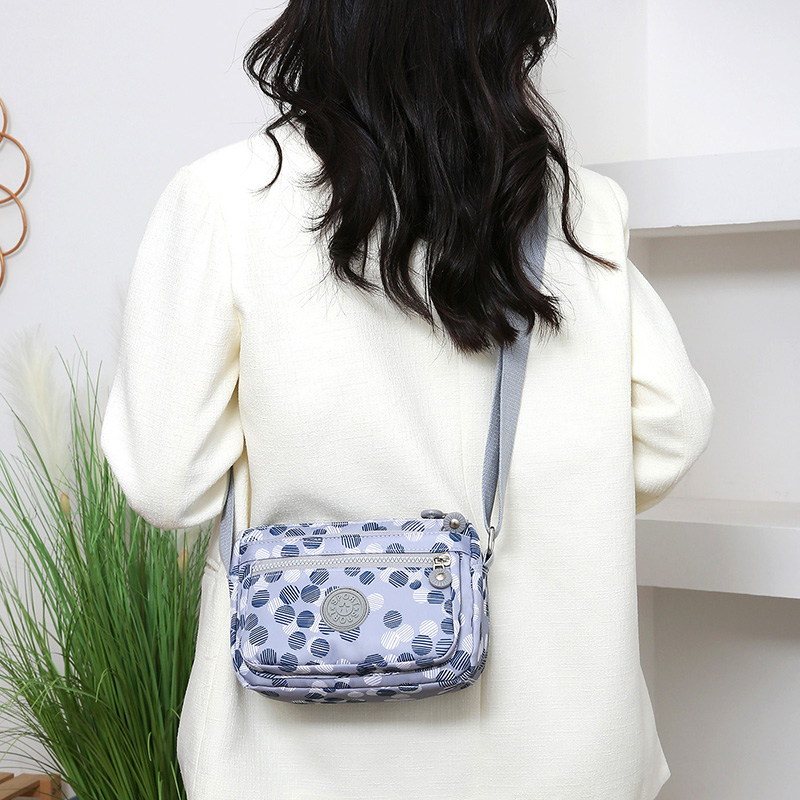 Nylon Shoulder Bag New Lightweight Small Square Bag Anti Splash Casual Crossbody Women's Bag