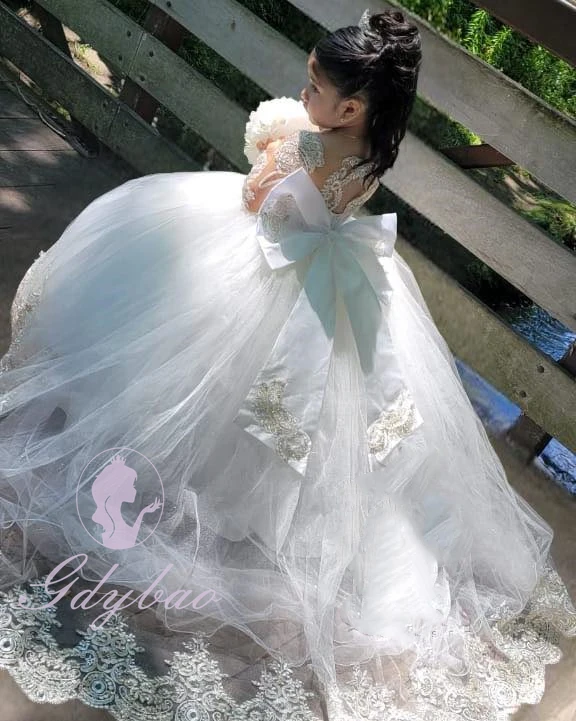 ที่กําหนดเองไอวอรี่ชุดสาวดอกไม้สําหรับงานแต่งงานA Ppliquesชั้นความยาวเด็กวันเกิดพรรคศีลมหาสนิทครั้งแรกประกวดชุด