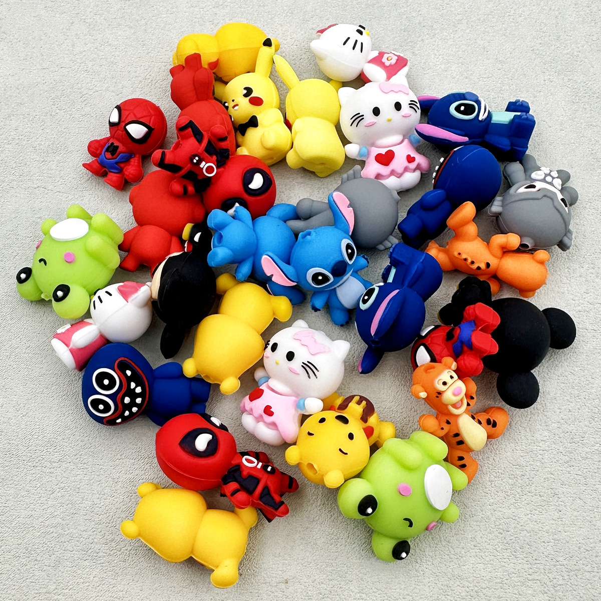10PCS 3D ลูกปัดซิลิโคน 3D ซิลิโคนแนวโน้มลูกปัดเด็กจี้ของเล่น DIY ปากกาลูกปัดจุกนม CHAIN เครื่องประดับทําด้วยมืออุปกรณ์เสริม
