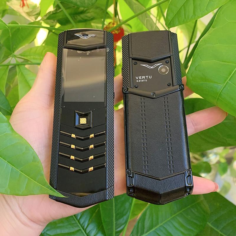 V9 straight plate mobile phone with metal leather body, dual card dual standby invisible keyboard, GSM 2G network, elderly phone