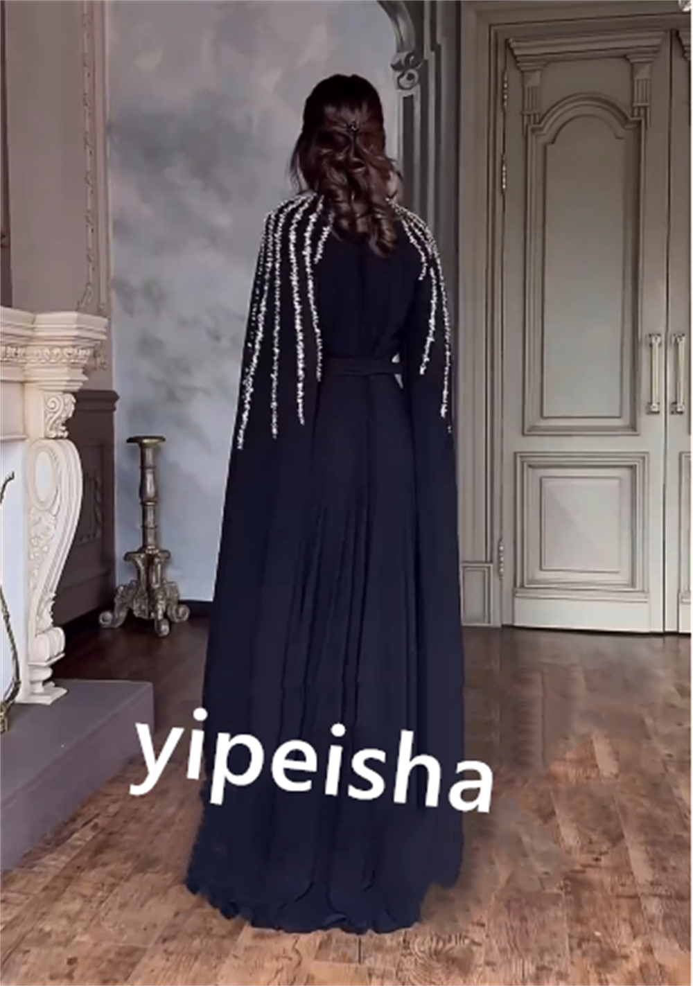 ที่กําหนดเองชีฟองจีบประดับด้วยลูกปัดพรหมตรงคอสูง Bespoke โอกาสชุดเดรสยาว