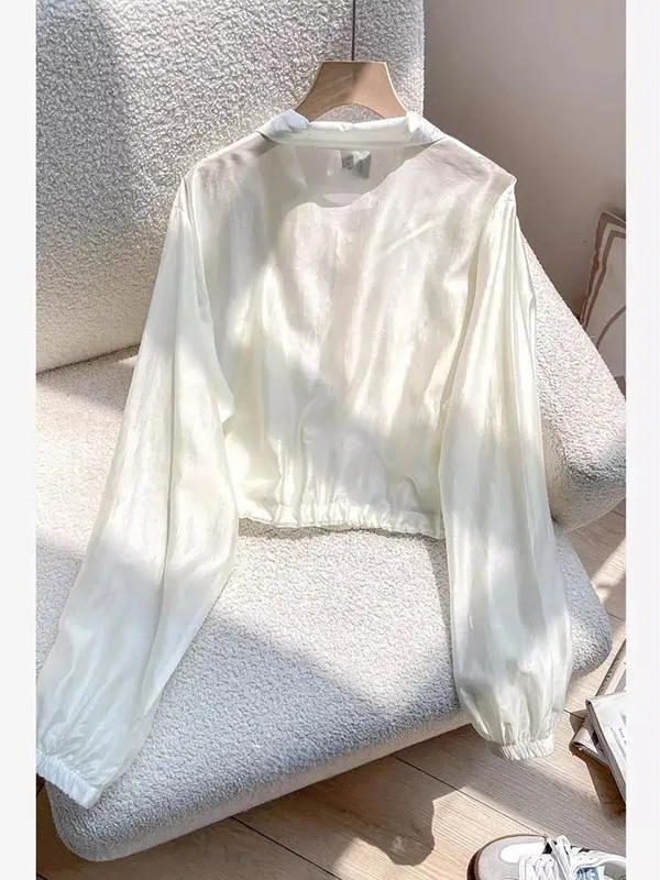 Jaqueta Fena Curta de Proteção Solar com Design de Verão, Sensação Leve, com Cordão na Cintura, Corta-Vento e Cardigã Aberto