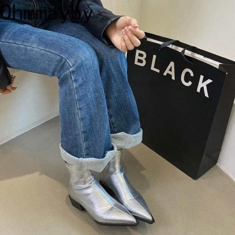 Pointed Toe ผู้หญิงข้อเท้ารองเท้าแฟชั่นส้นหนา Slimming สั้น Booties ฤดูใบไม้ร่วงฤดูหนาวหนังนุ่มหญิงรองเท้า