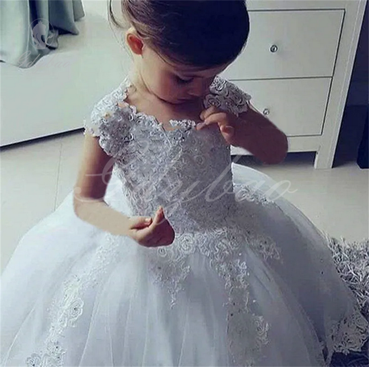 Lange Ärmel Prinzessin eine Linie Blumen mädchen Kleider für Hochzeit Pailletten Perlen Geburtstag Festzug Kleider Kinder Erstkommunion Kleid