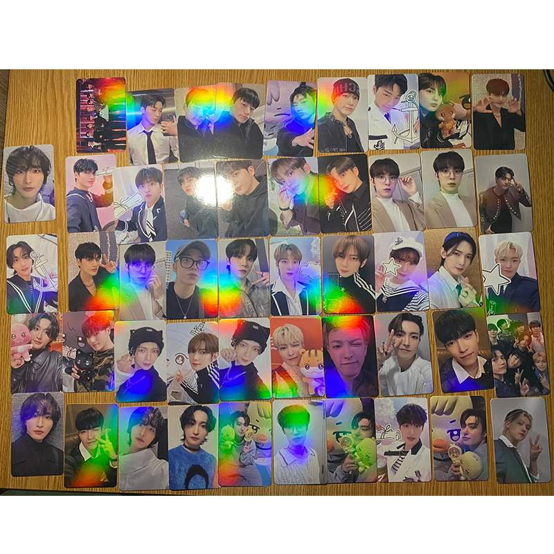 50pcs KPOP ใหม่อัลบั้ม ATEEZ เลเซอร์การ์ด Holographic Photo Card LOMO การ์ด Seonghwa Yunho สาวของขวัญคอลเลกชันที่สวยงาม Photo Card