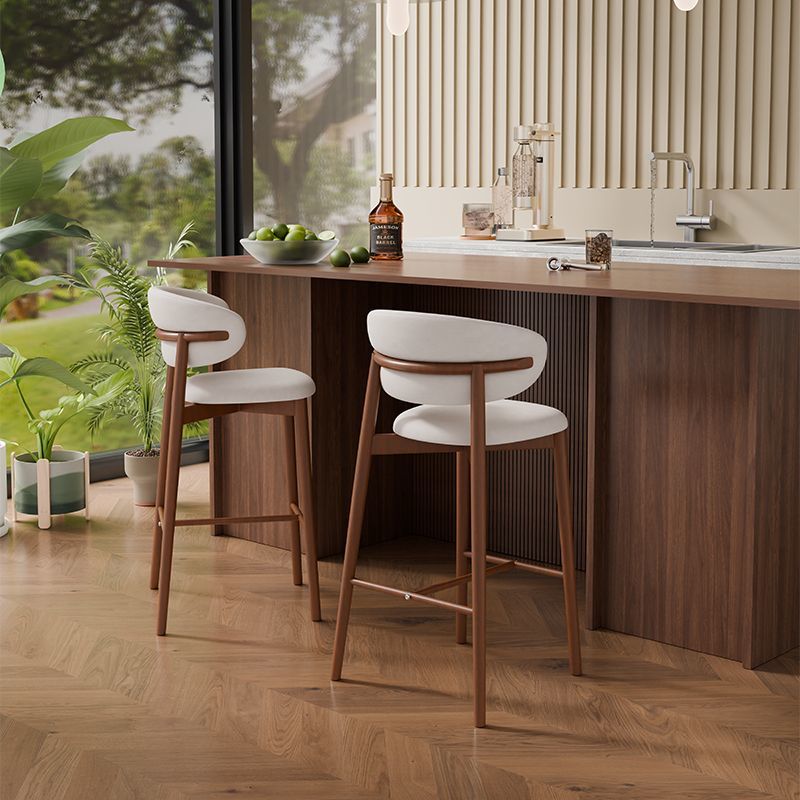 Light Luxury Modern Bar Stool with Curved Backrests, Upholstered Seats, Perfect for Kitchen Island, Family Bar and Cafe