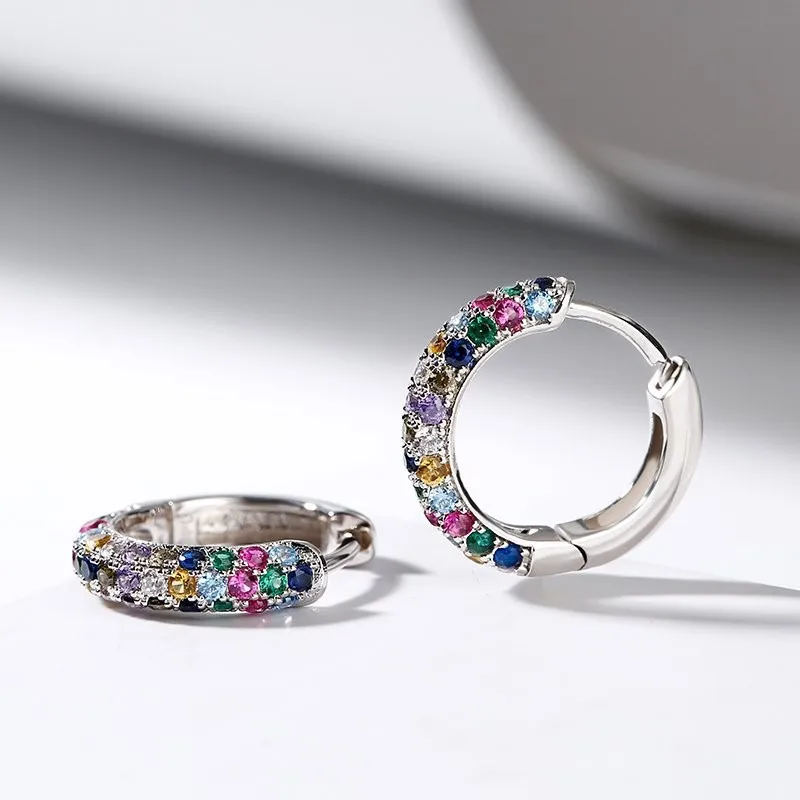 Mini orecchini rotondi color argento alla moda Set orecchini a cerchio con gioielli di lusso da donna con zirconi colorati a metà cerchio