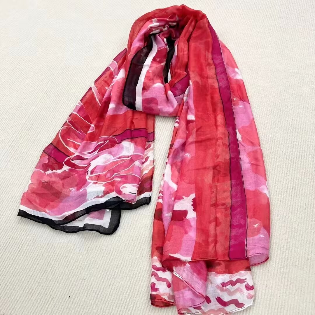 Comercio exterior original único español nueva letra impresa bufanda de seda estilo de diseñador playa moda mujer bufanda chal