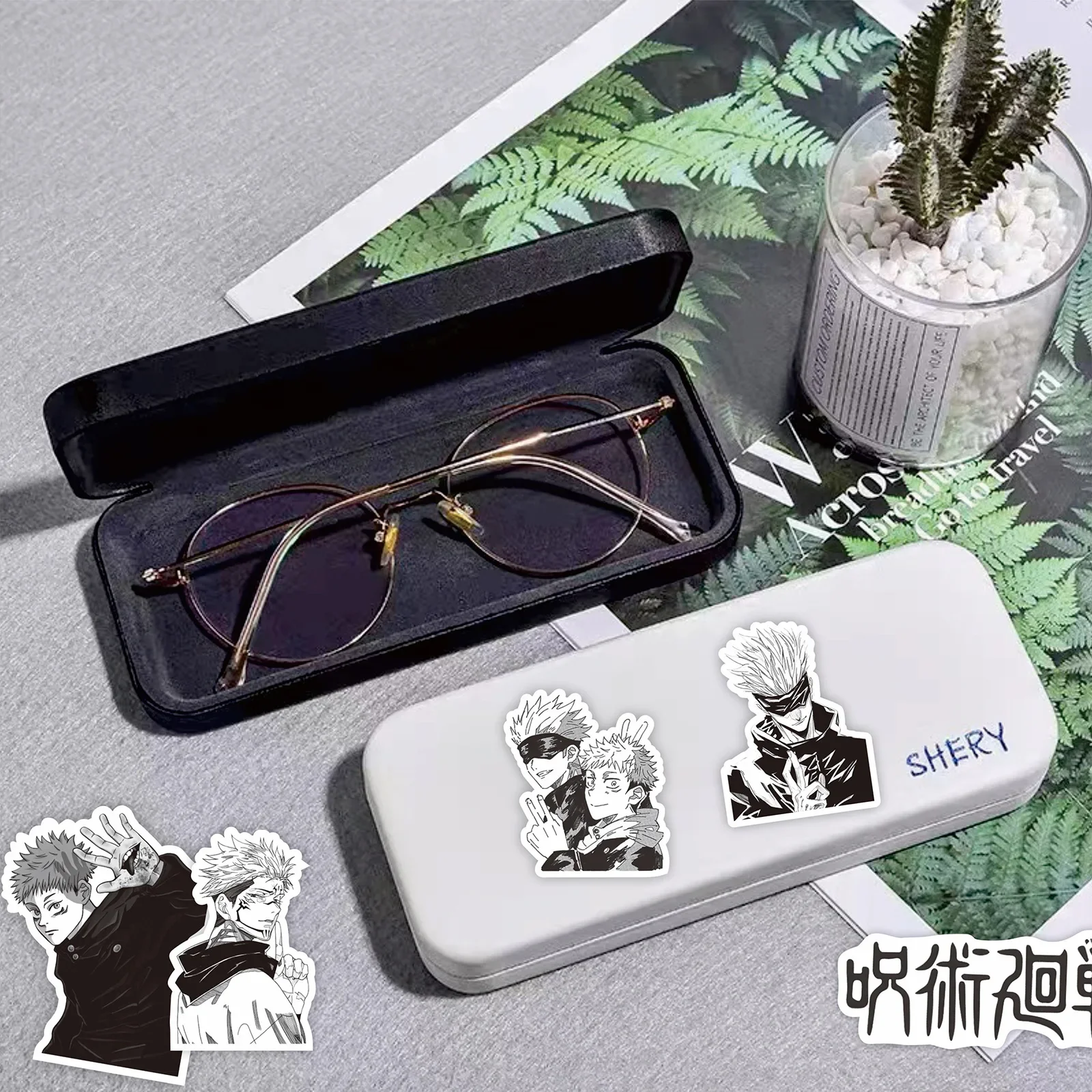 สติกเกอร์สีดำขาว jujutsu Kaisen 65ชิ้น DIY แล็ปท็อปสเก็ตบอร์ดโทรศัพท์สติกเกอร์สุดเท่ itadori Yuji Satoru gojo สติกเกอร์รูปลอกมังงะ