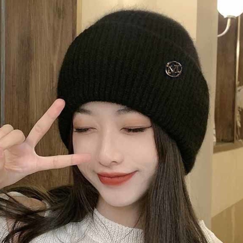 Autumn and Winter M Standard Rabbit Fur Warm Plush Thick Knitted Hat Korean Version Couple Cotton Hat says Soft and Comfortable