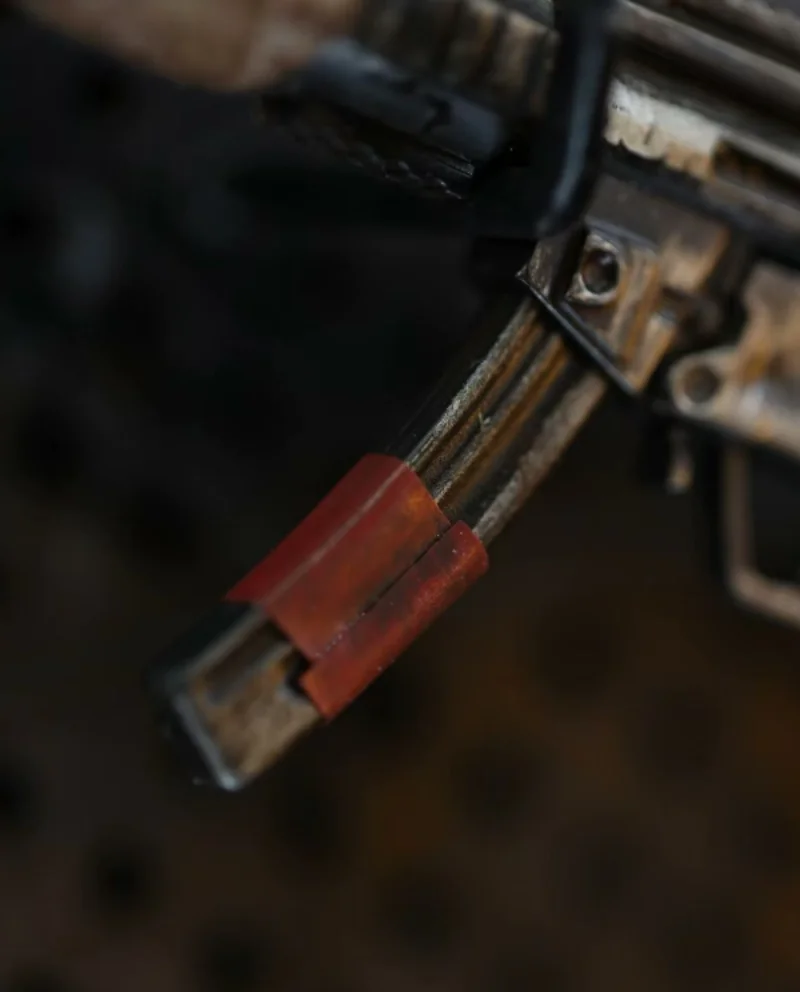 Modelo MP5SD5 de soldado em escala 1/6 para estilo de solo residual de 12''
