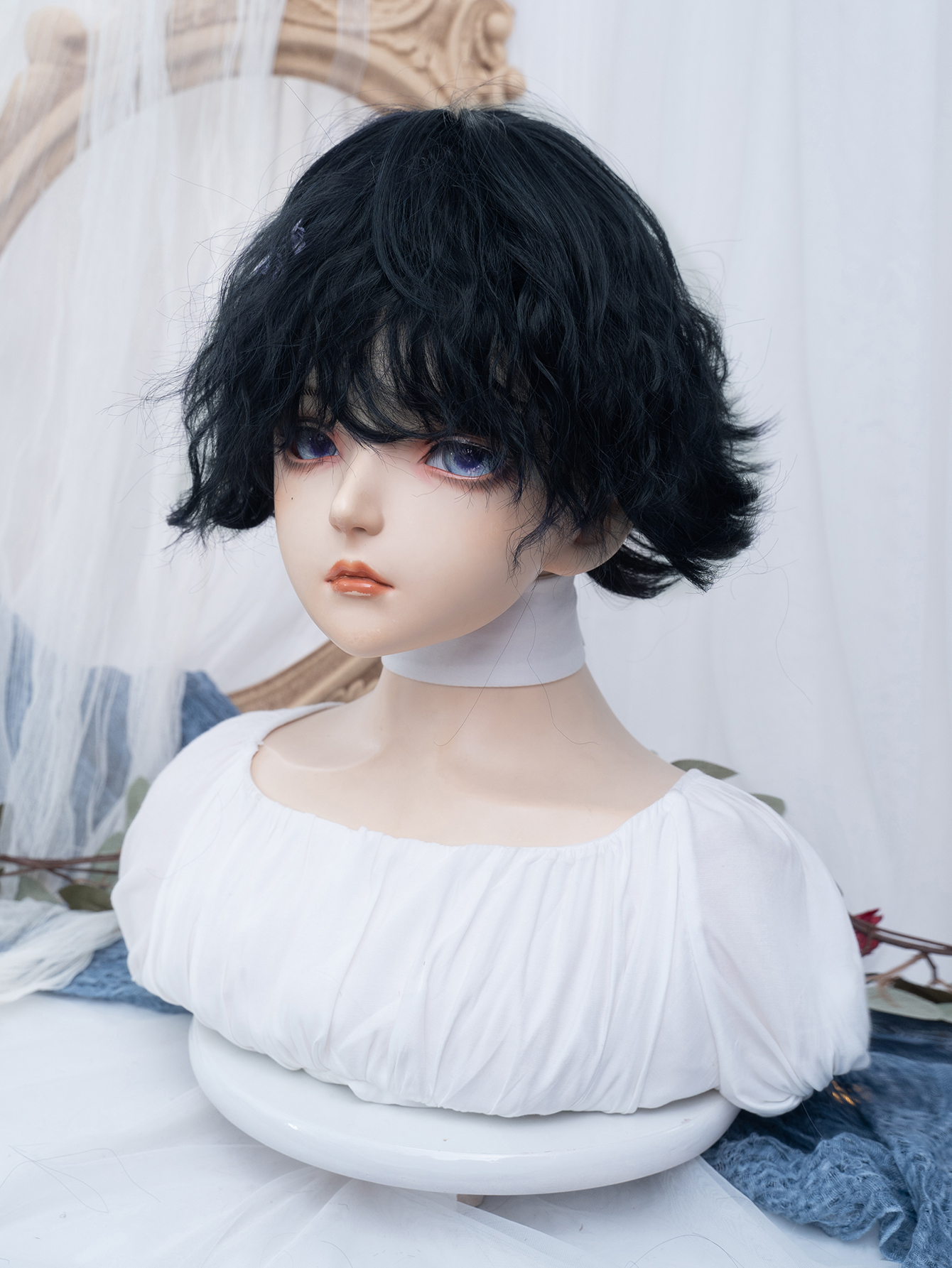 男性と女性のための人工ウィッグ,自然なウェーブのかかった髪,美しいかつら,黒い色,毎日のコスプレ,耐熱性,12インチ