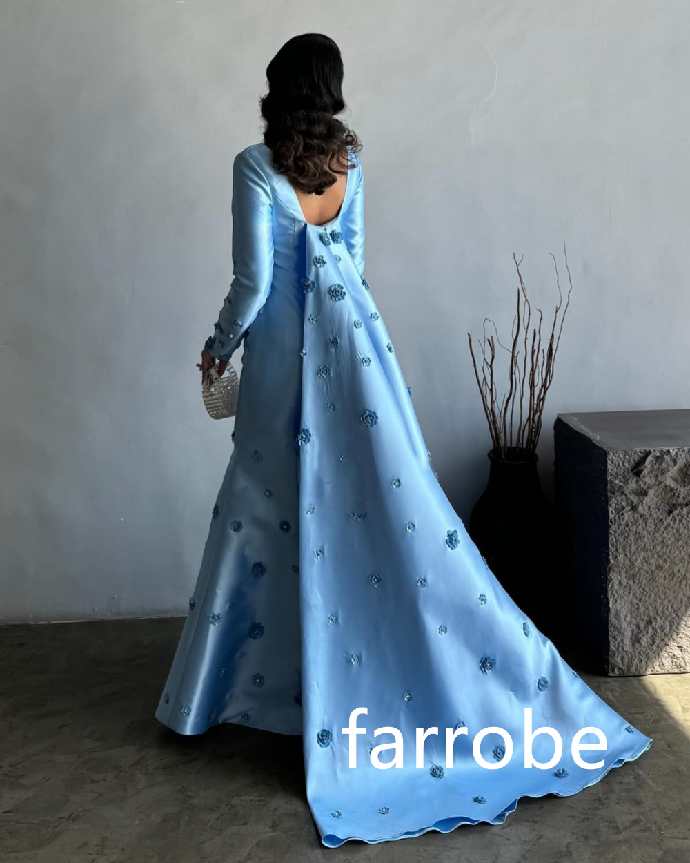 Maßgeschneiderte formelle Plissee-Blumen-Meerjungfrau-Midikleider mit O-Ausschnitt, maßgeschneiderte Anlasskleider, klassisch, exquisit, moderner Stil, Pastrol Unise