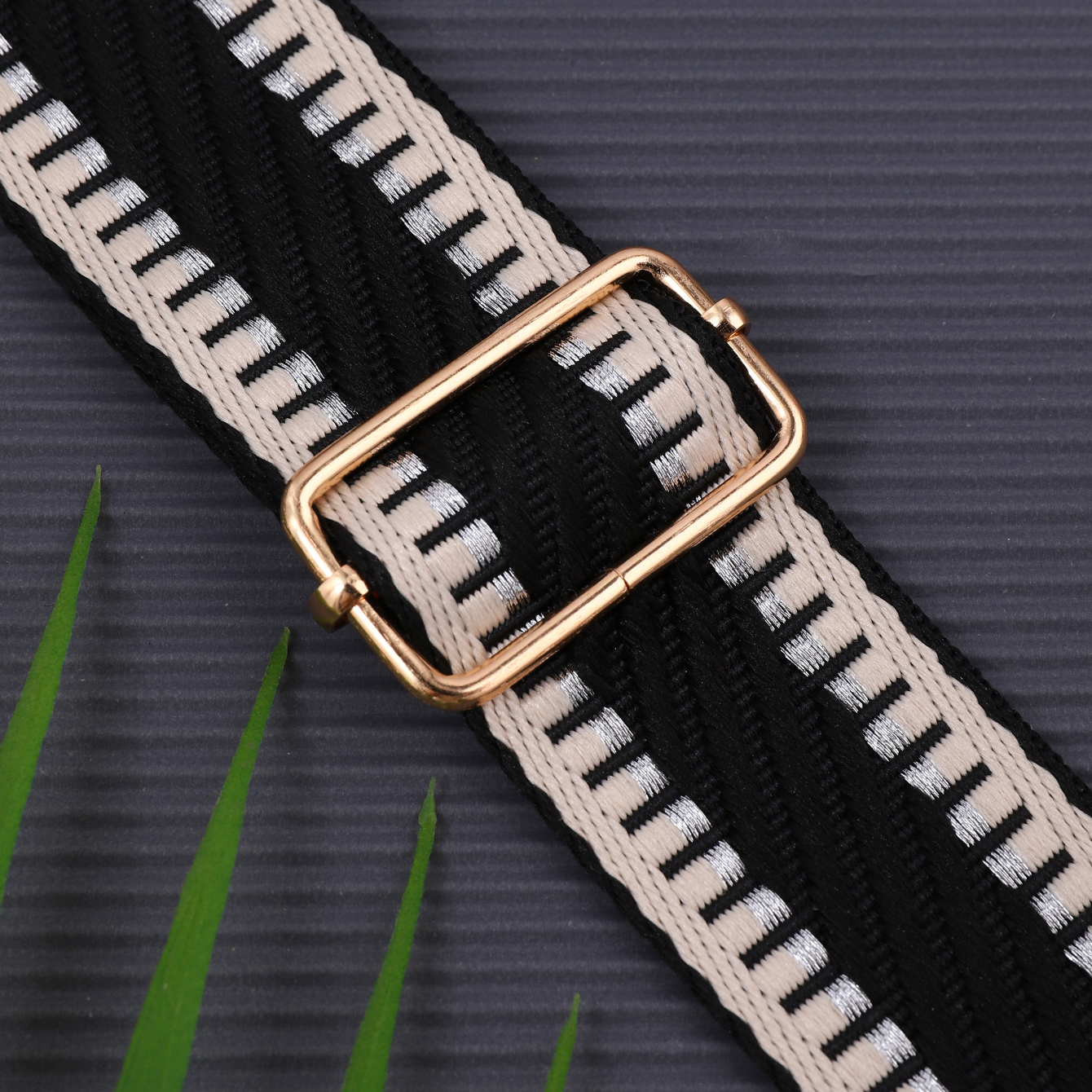 Minimalist ische Schulter gurte, die durch multifunktion ale Taschen ersetzt werden können Verstellbares Reise zubehör mit einer Schulter