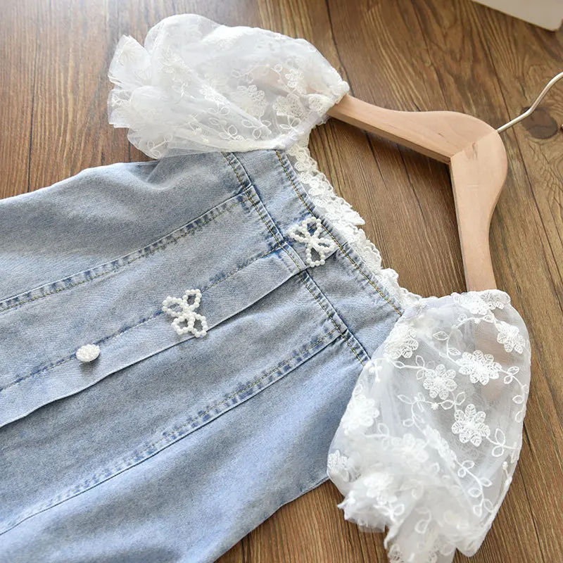 Abiti estivi alla moda per bambini con maniche in pizzo e perline per bambine