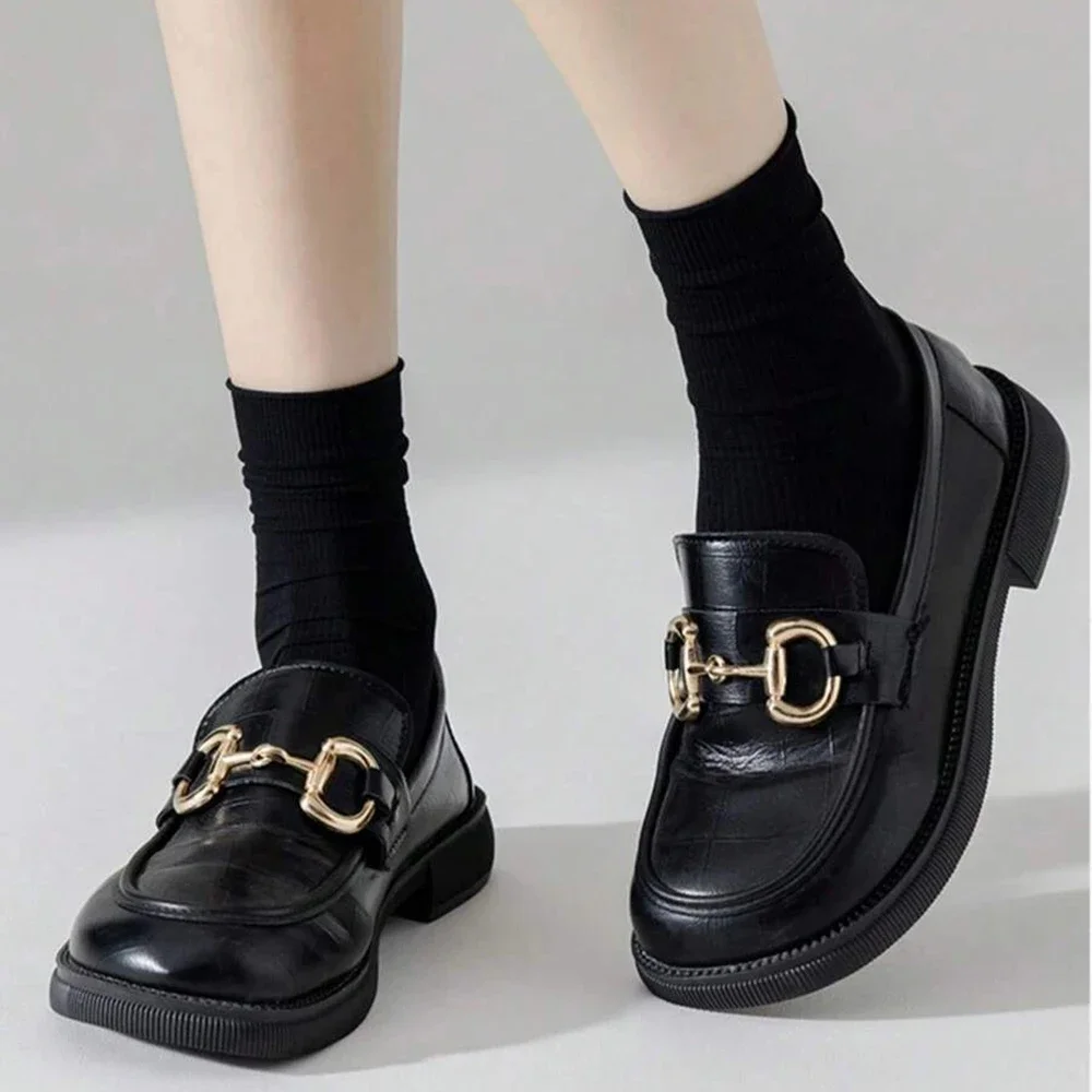 10 pares de calcetines de longitud media para mujer, calcetines informales transpirables, suaves, cómodos, ligeros, versátiles, a la moda, en blanco y negro, colores sólidos