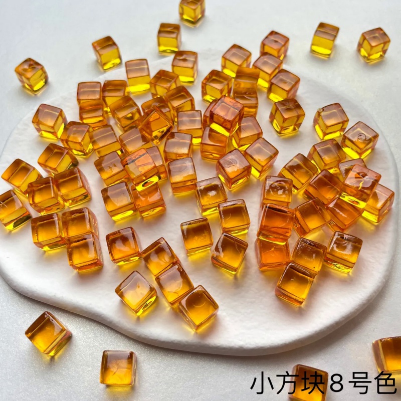 100Pcs/Set 8mm Transparent Square Corner Cube Colorful Crystal Clear Color Dice Chess Piece Right Angle For Board Game