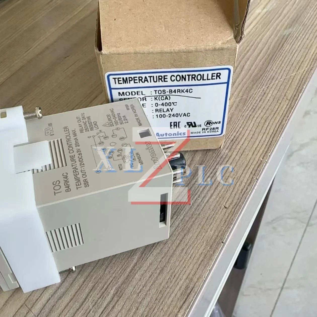 Контроллер температуры новый оригинальный TOS-B4RK4C