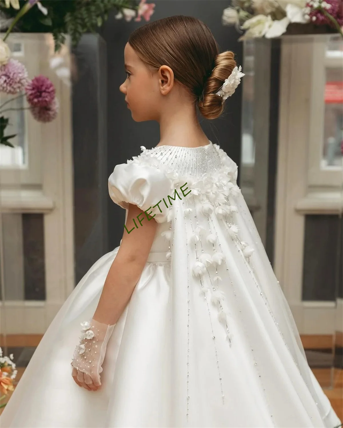 ดอกไม้สีขาวสาวชุดถัง Shining คริสตัลไข่มุกหินซาตินกระโปรงยาวชุดบอลชุดแต่งงาน