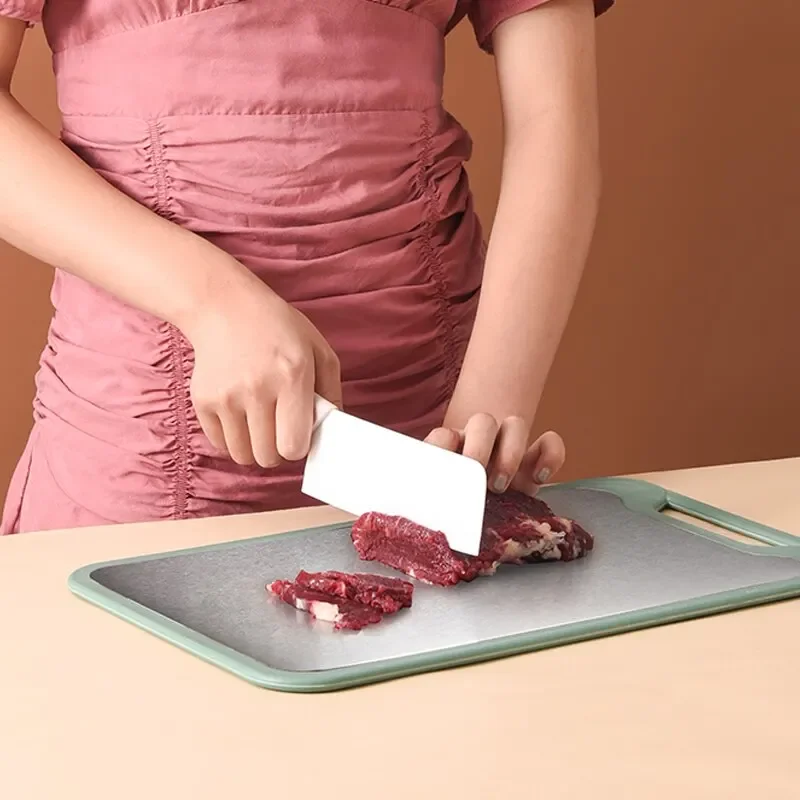 野菜、肉、果物を切るためのステンレス鋼プラスチック両面多機能まな板1個。
