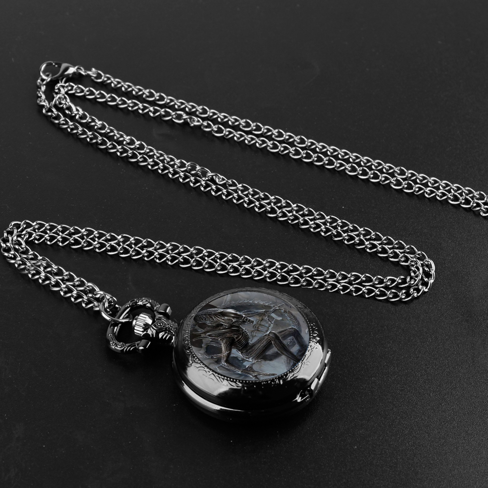 Xenomorfo alieno Design Regali unici Numeri arabi vintage Orologio da tasca al quarzo Collana con ciondolo Orologio Catena da uomo Regali per ragazzi
