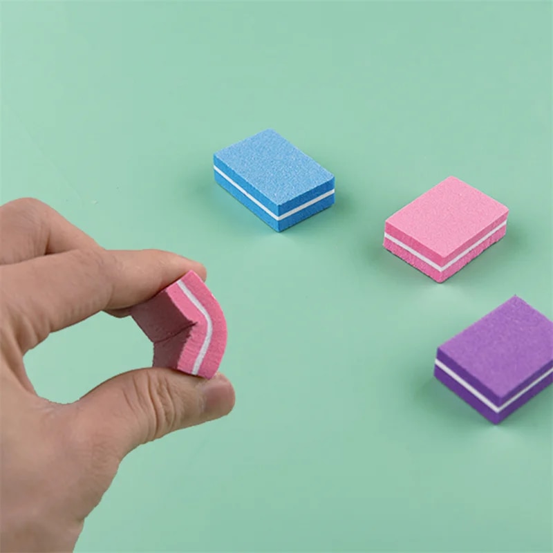 ミニマニキュアスポンジ,研磨スポンジ,小さなfu,カラフル,高弾性,小型,ラウンド,ランダムカラー,50個