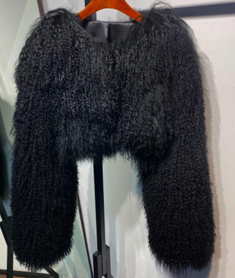 Manteau de vierrure de mouton bordeaux mongol, stoffen chaud d'hiver en vintage vierrure, orementen en vierrure de mouton naturel