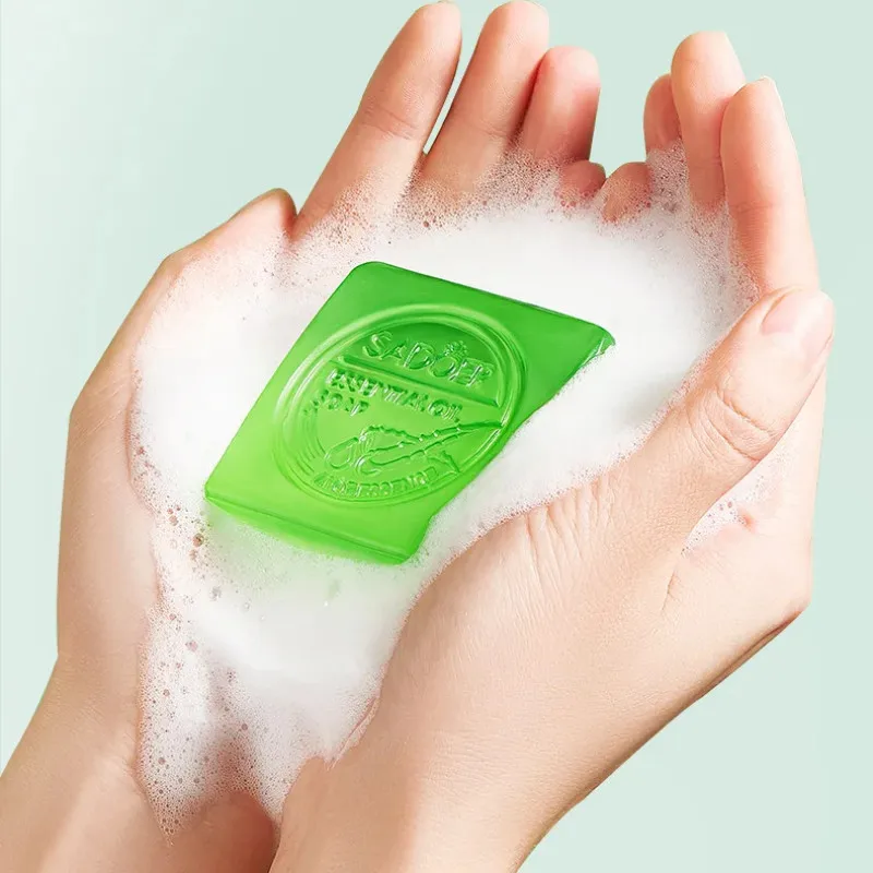 Sapone naturale detergente liscio all'aloe vera Sapone detergente liscio fatto a mano all'olio essenziale100g