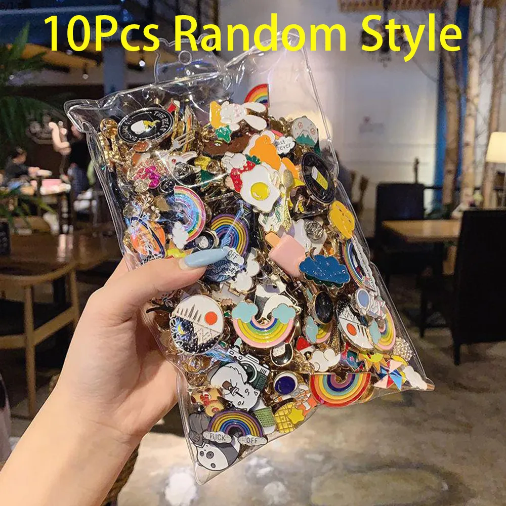 5/10/20Pcs Vielfalt Zufällige Abzeichen Nette Personalisierte Abzeichen Mode Pins Zubehör Für Cartoon Kleidung Tasche Metall pins Set