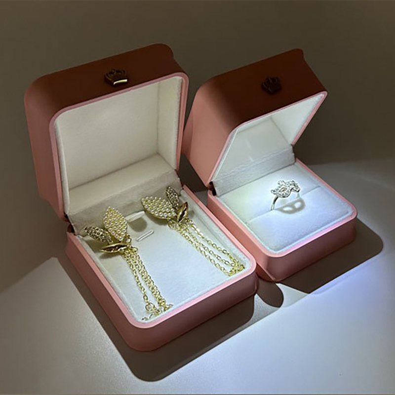 Шкатулка для ювелирных украшений Crown со светодиодной подсветкой