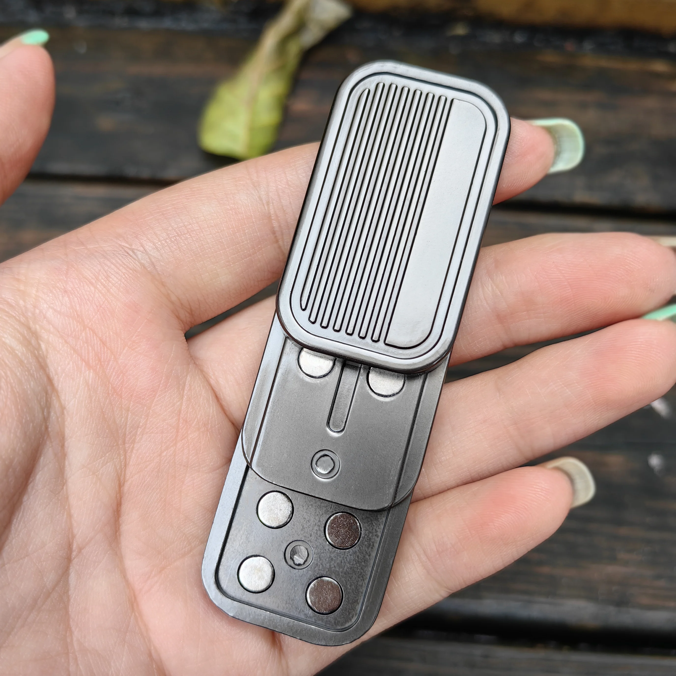 Push Card Magnetic Slider EDC Fidget Slider โลหะ ADHD ของเล่นป้องกันความเครียดความเครียดและความวิตกกังวลบรรเทา Fidget ของเล่นโต๊ะของเล่นของขวัญ