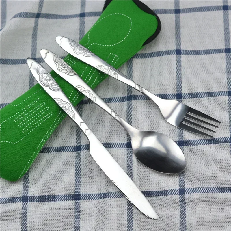 3 piezas de acero inoxidable estilo occidental cuchillo para carne tenedor cuchara bolsa de tela creativa juego de vajilla portátil de estilo occidental juego de cubiertos