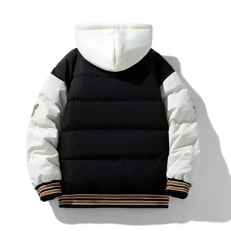 Nuevos abrigos de algodón para hombre, moda de invierno, abrigo de algodón grueso con capucha, chaqueta con estampado bordado holgado y cálido de dos piezas falso