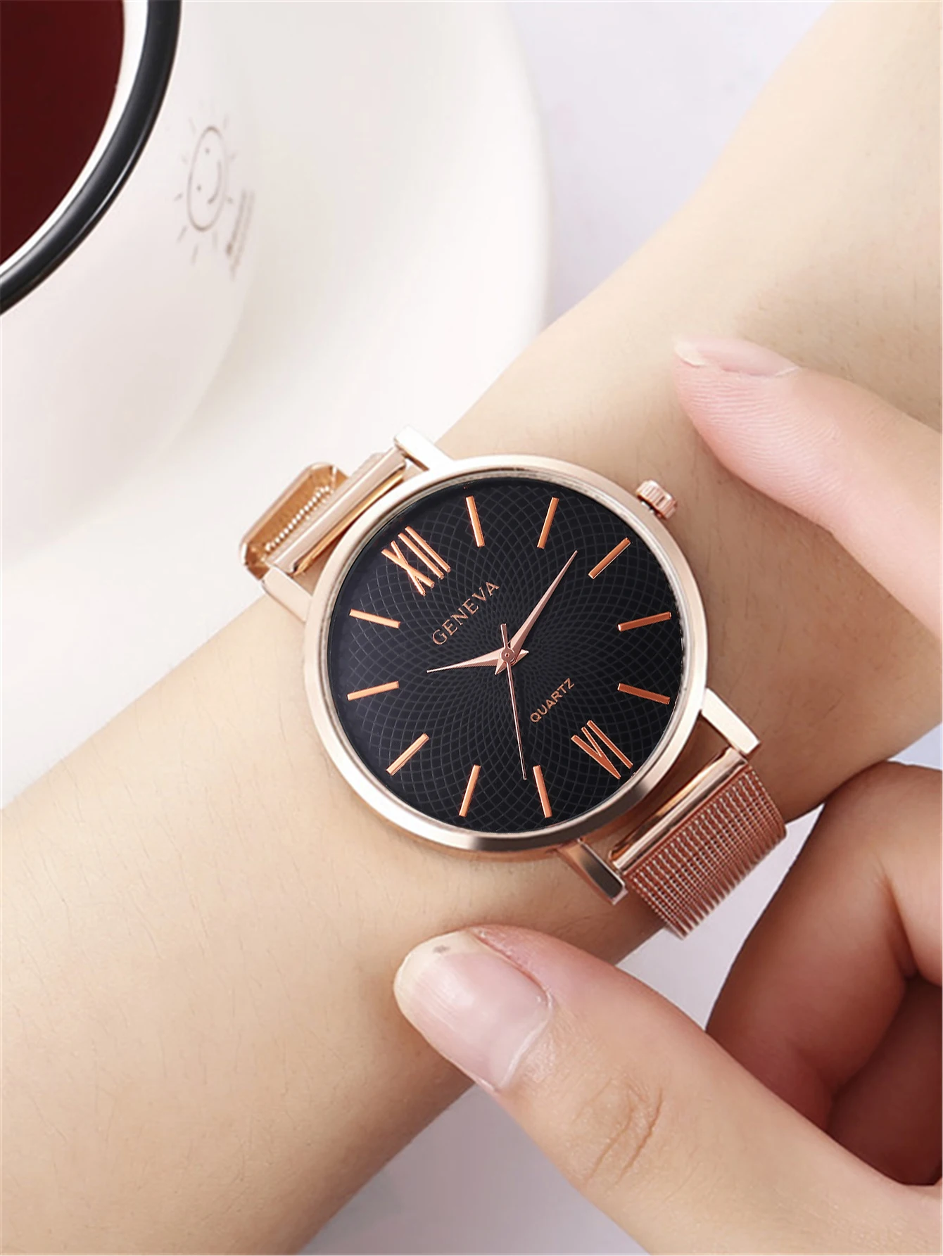 Nuevo reloj sencillo a la moda para mujer, reloj de ocio para mujer, relojes de pulsera deportivos de malla de acero, reloj de pulsera para mujer