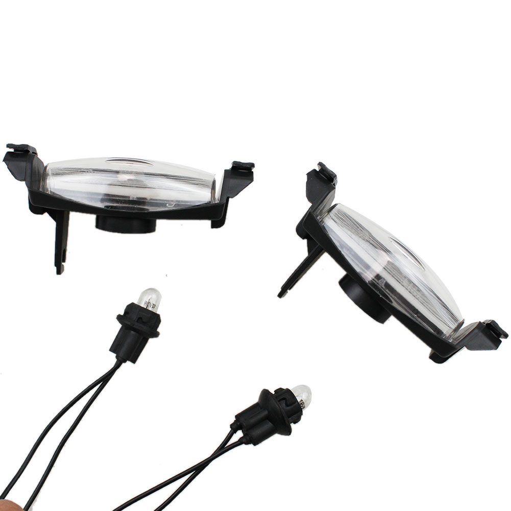 Aksesori Mobil lampu pelat nomor belakang rakitan dengan BS1E-51-270 bohlam